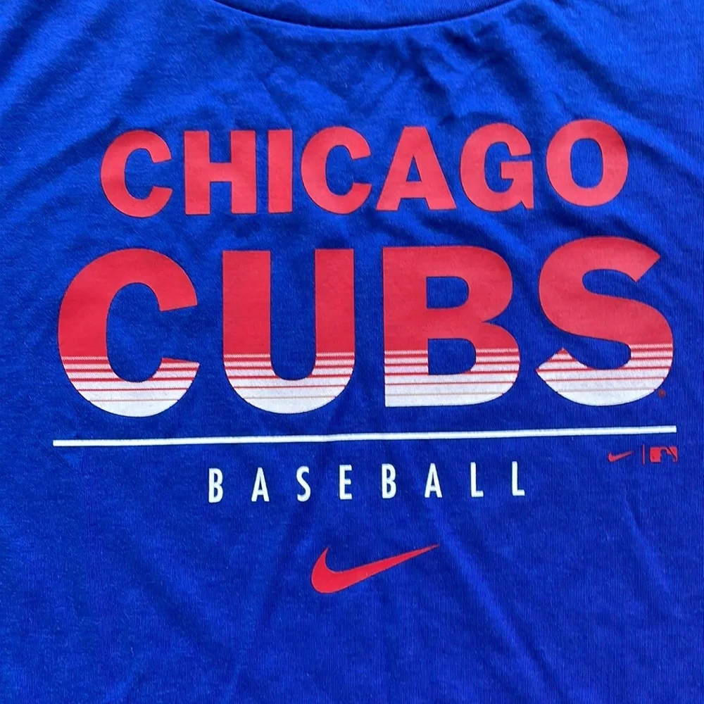 NWT Nike Chicago Cubs Major League Baseball Blue T-Shirt